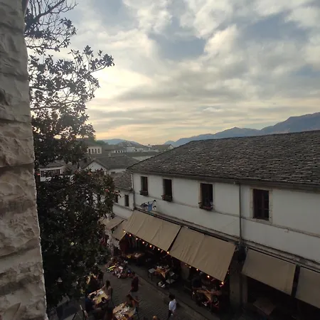 Апартаменты Xheison Гирокастра